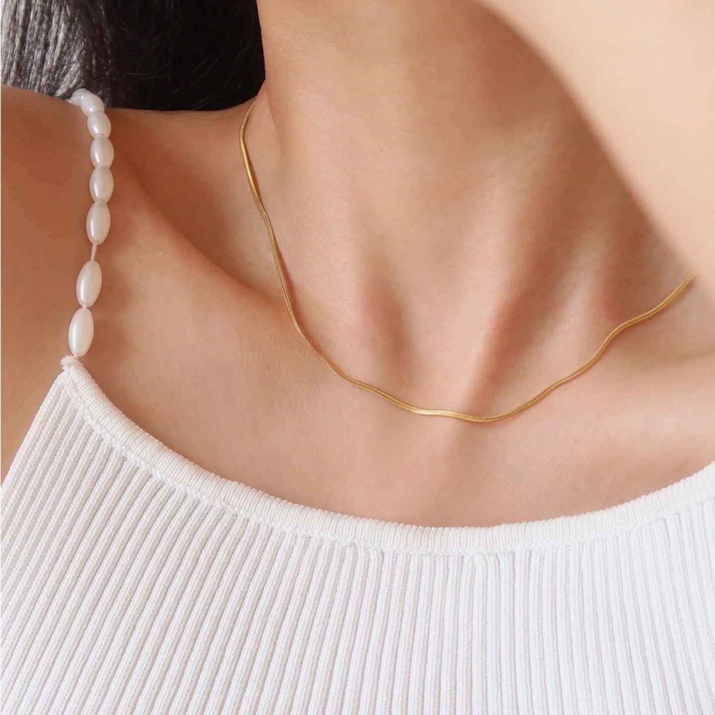 Womens Versatile Minimalist Necklace